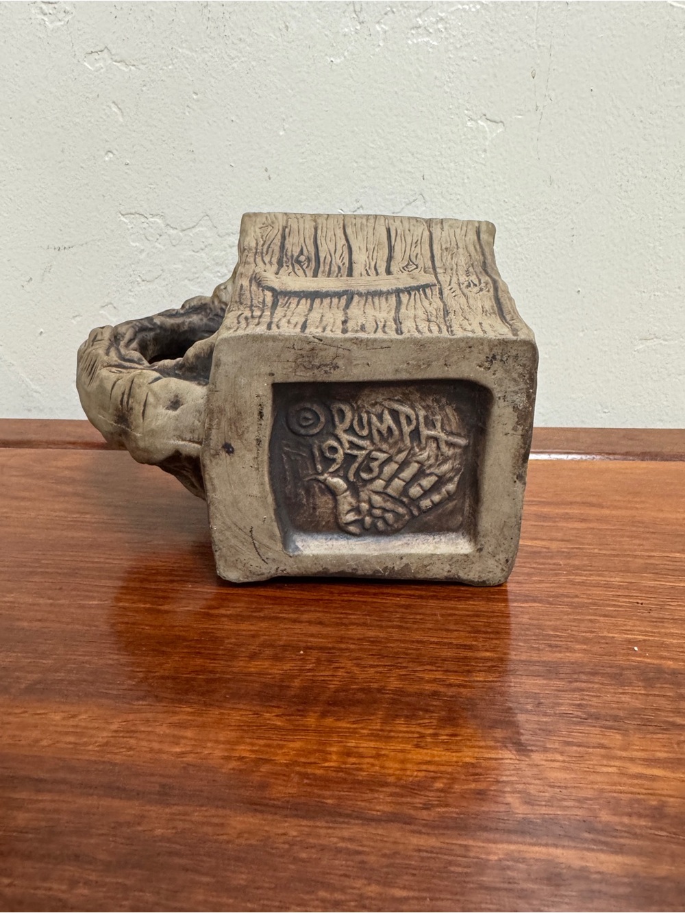 Vintage 1973 Outhouse Mug - RARE Kitsch Humor Collectible - Picture 8 of 8